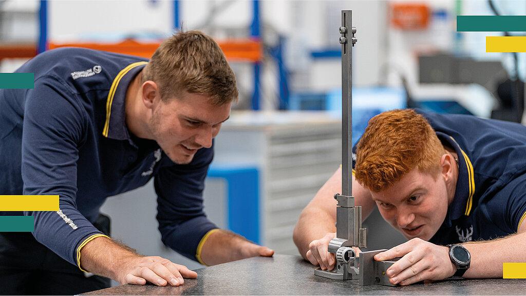 Lehrlingsseiten_Machining_Mechanic_Stripes_FY.jpg Lehrlingsseiten_Machining_Mechanic_Stripes_FY.jpg